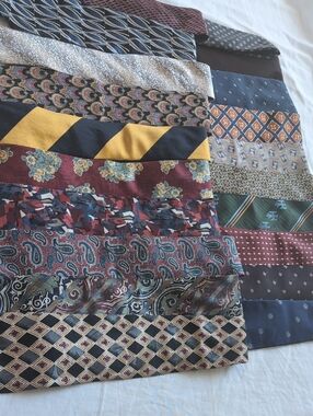 20 Assorted Patterned Men's Neckties